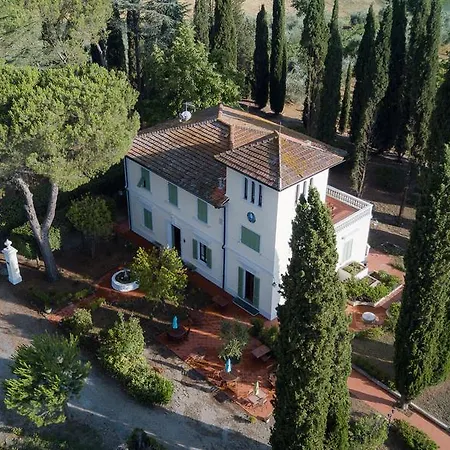 Del Pino Bed & Breakfast 3*