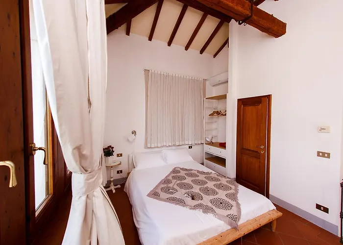 Frühstückspension Del Pino Poggibonsi